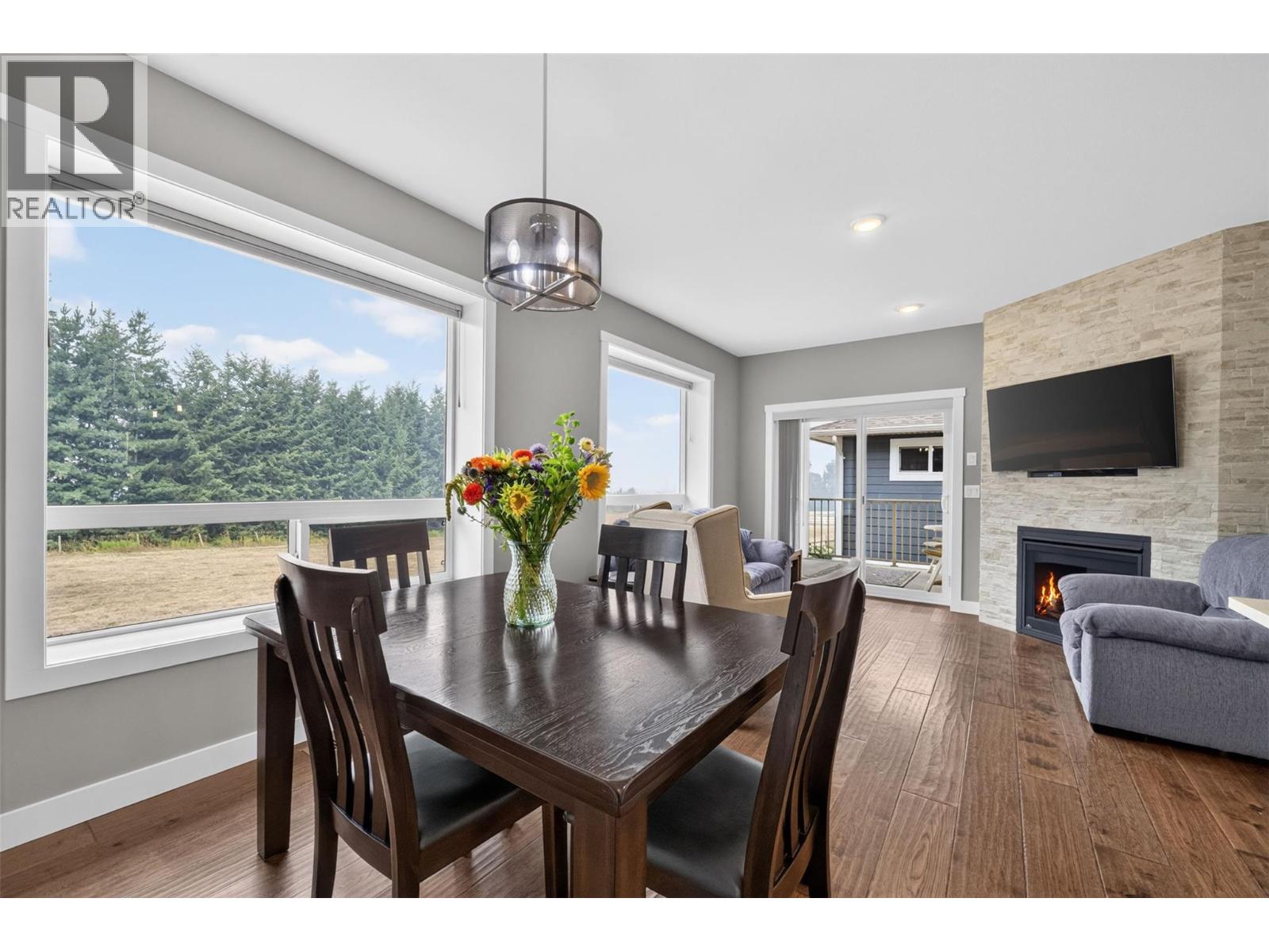 1791 10 Street SW Unit# 27, Salmon Arm