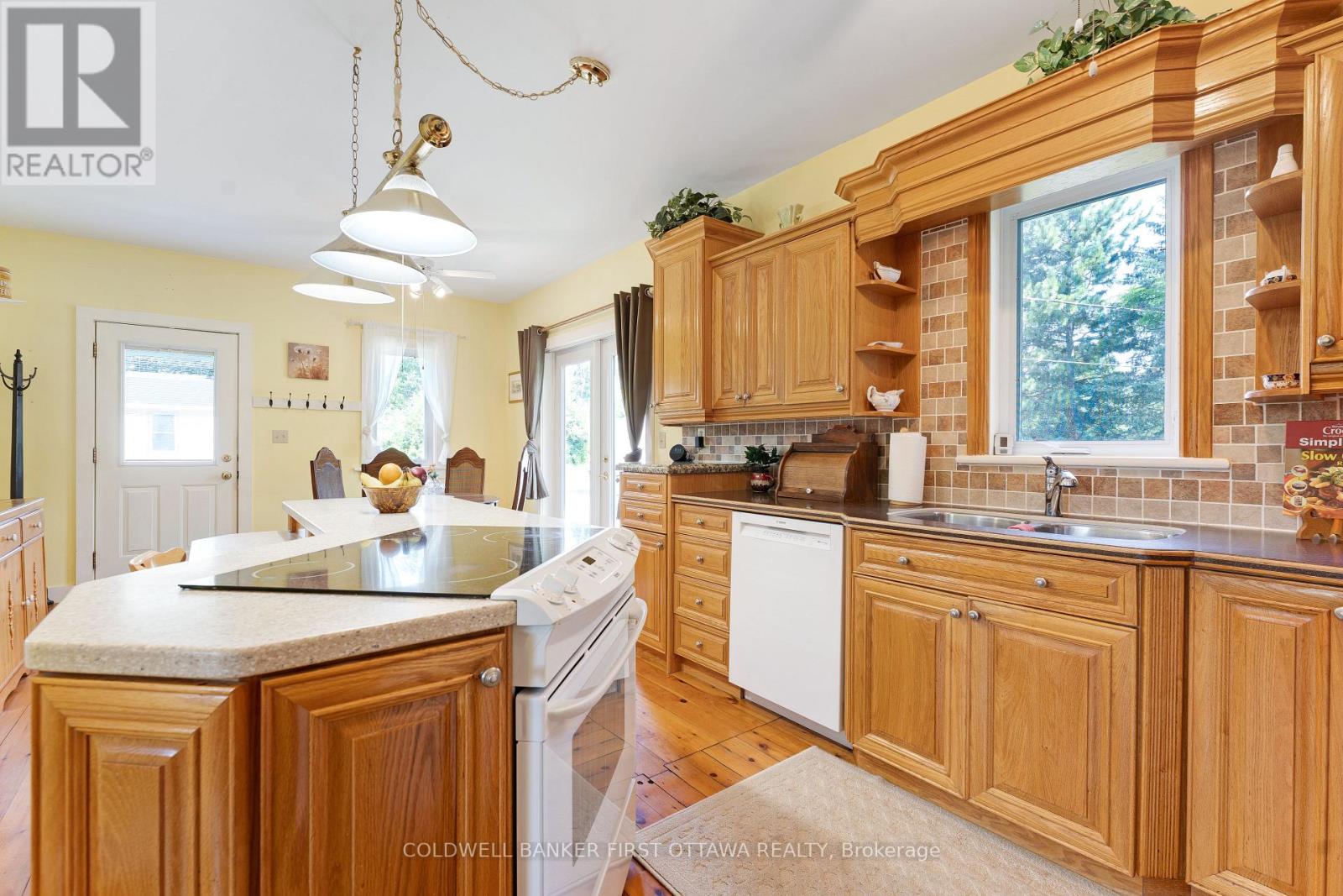 127 ROSE MAC DRIVE - 29