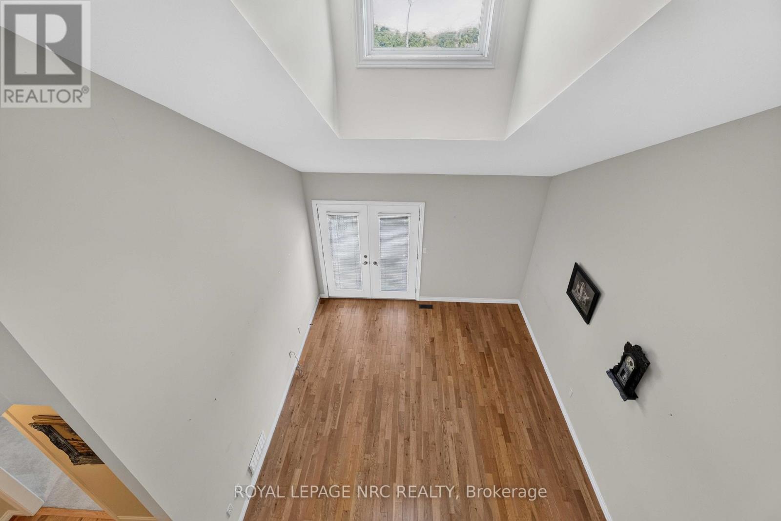 82 MAPLE STREET - 23