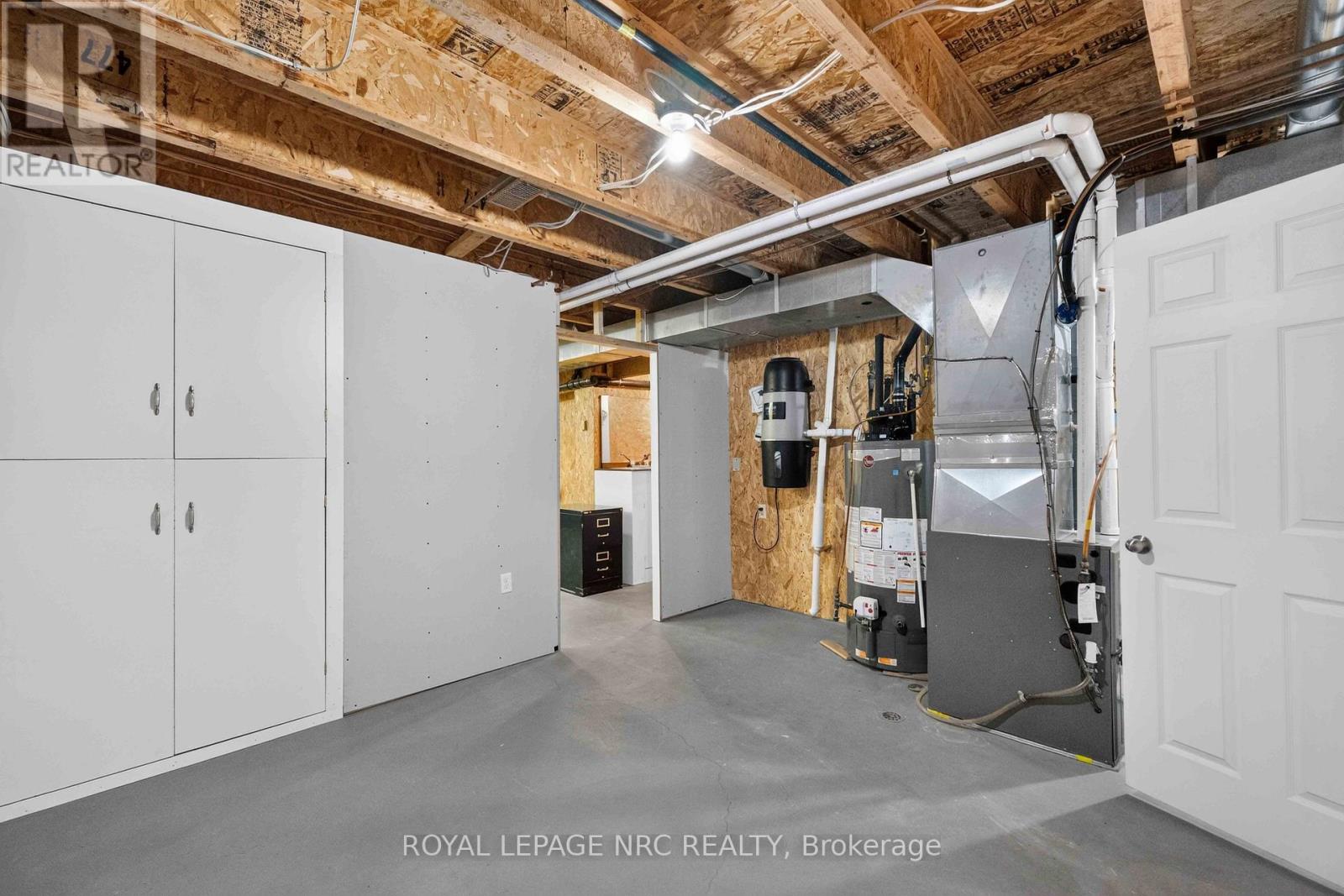 82 MAPLE STREET - Image 29