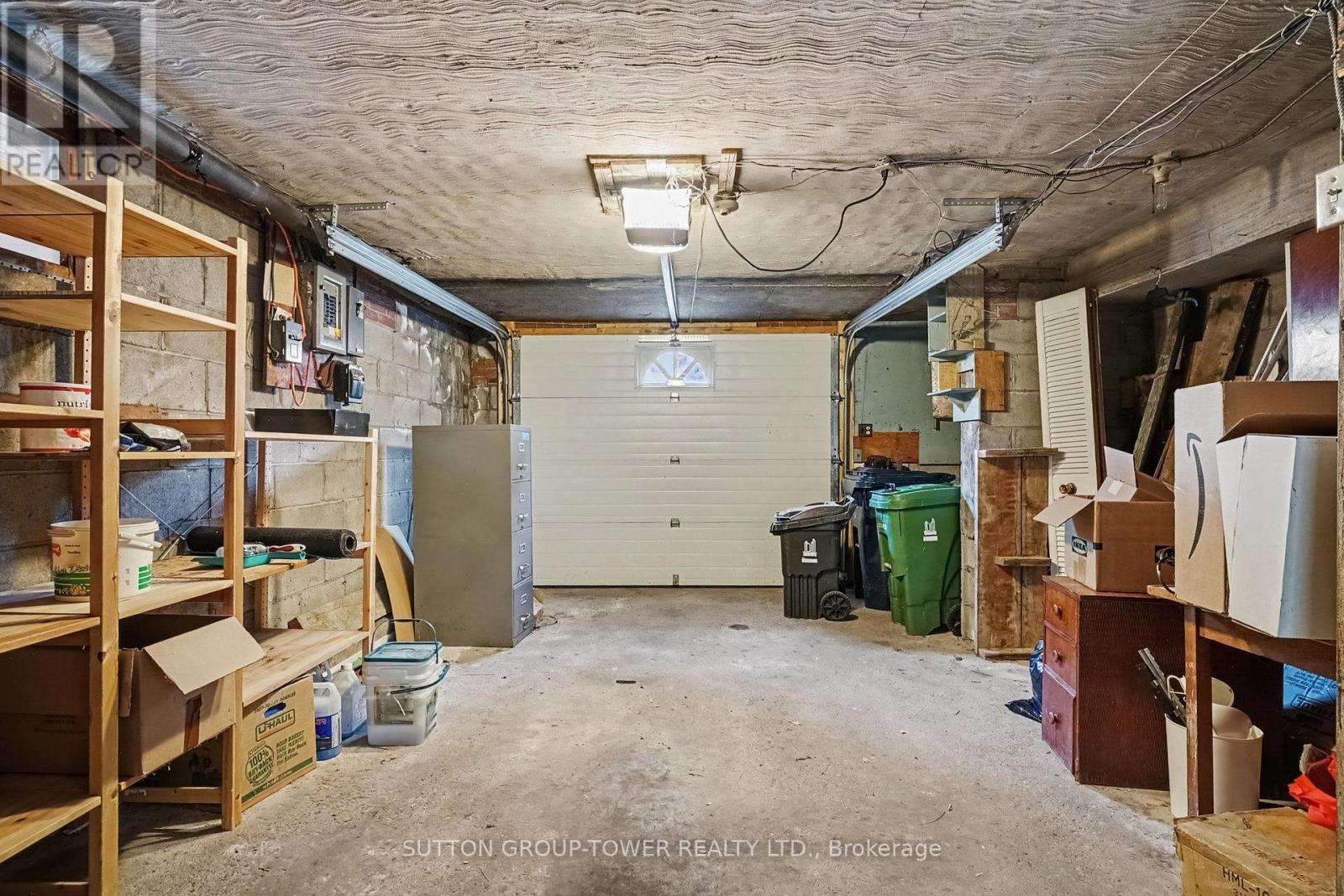 164 ROBINA AVENUE W - Image 25