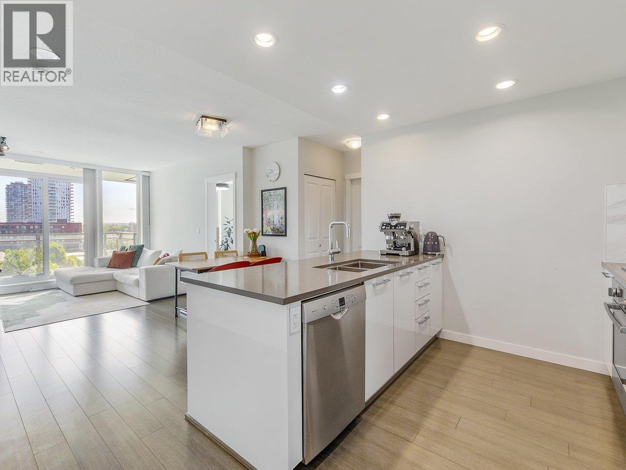 711 3281 E KENT AVENUE NORTH, Vancouver