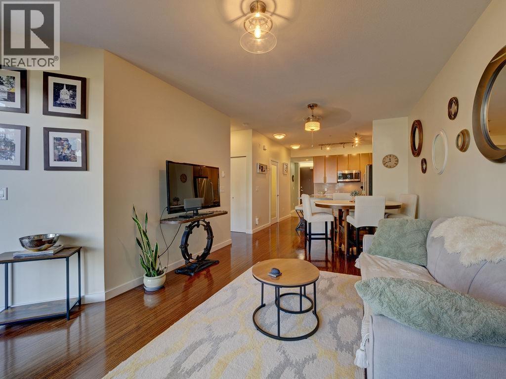 105 5160 DAVIS BAY ROAD, Sechelt