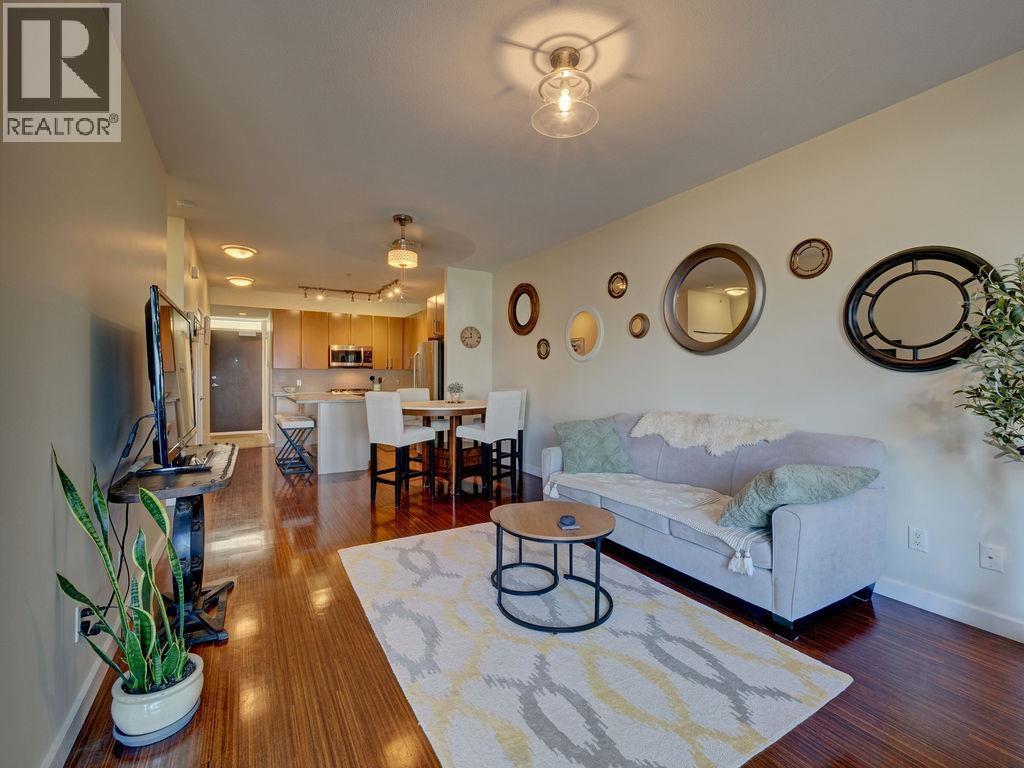 105 5160 DAVIS BAY ROAD, Sechelt