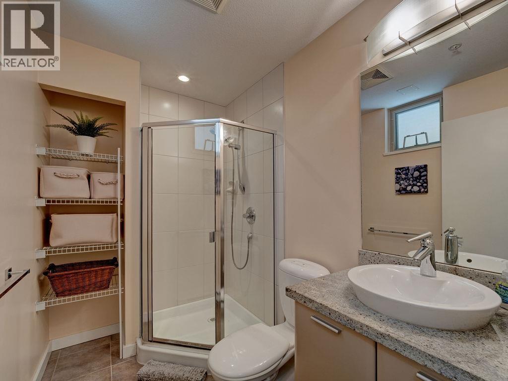 105 5160 DAVIS BAY ROAD, Sechelt