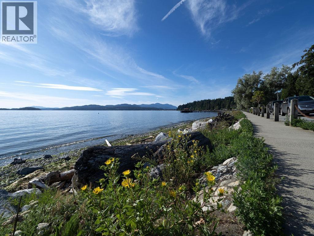 105 5160 DAVIS BAY ROAD, Sechelt