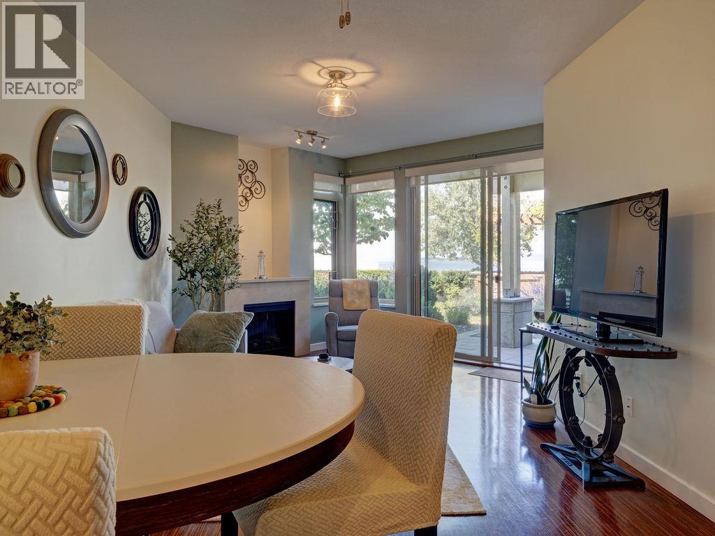 105 5160 DAVIS BAY ROAD, Sechelt