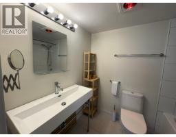 502 1737 Duchess Avenue, West Vancouver, BC V7V1P8 Photo 12