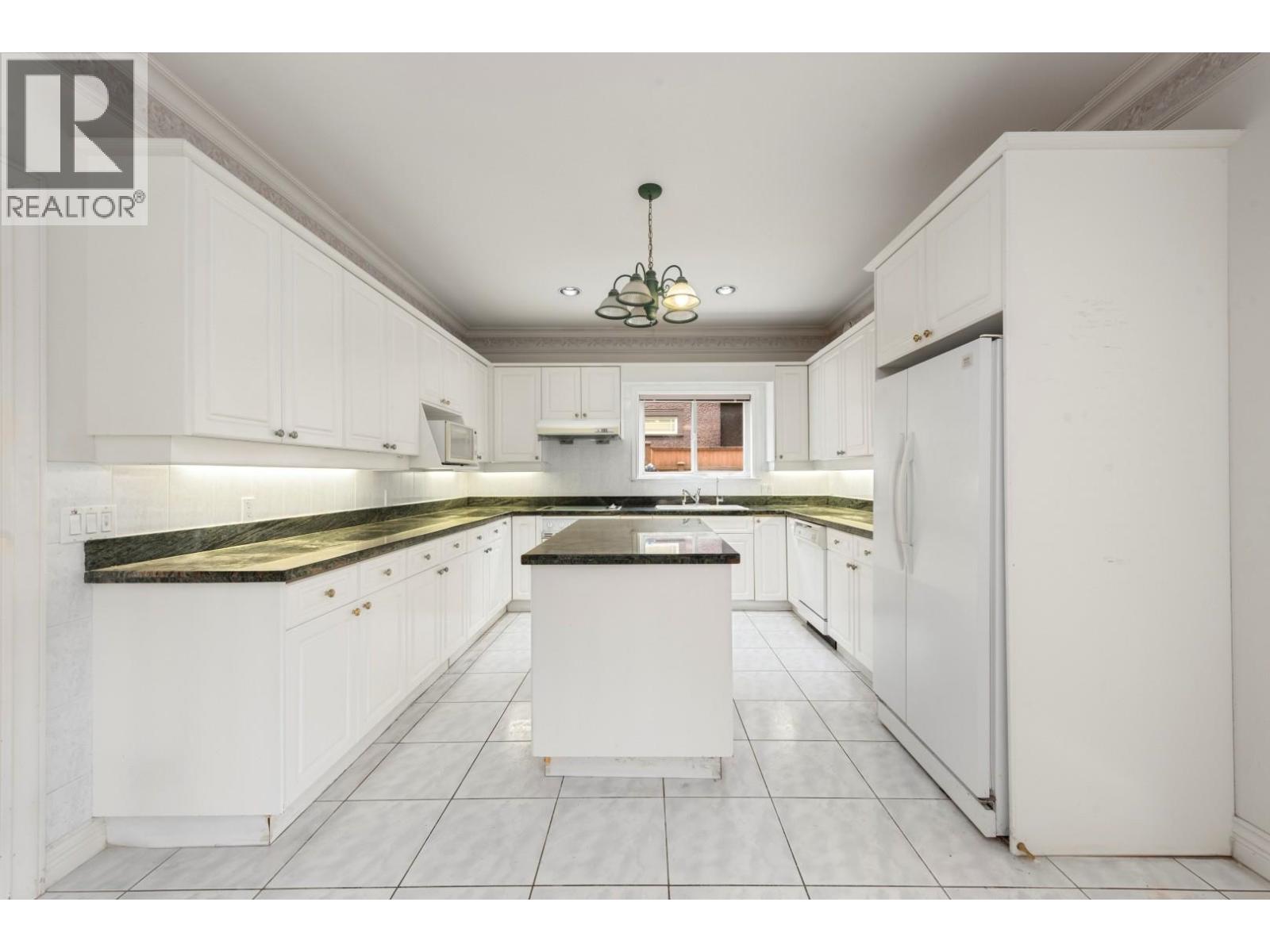 7471 LEDWAY ROAD, Richmond