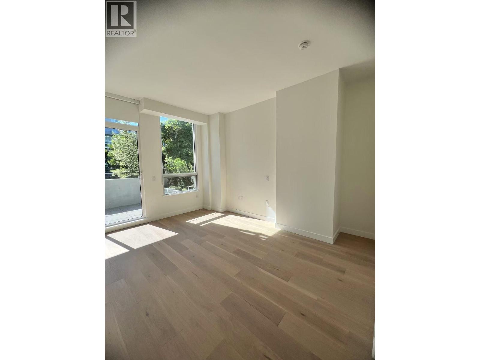 1xx 5212 CAMBIE STREET, Vancouver