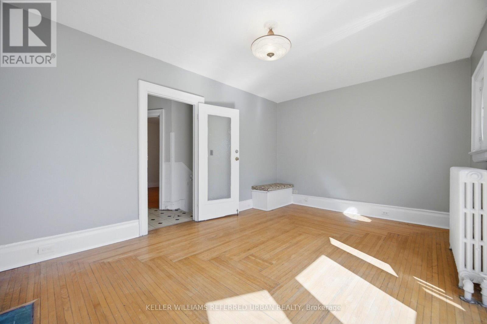 126 CLOSE AVENUE - 20