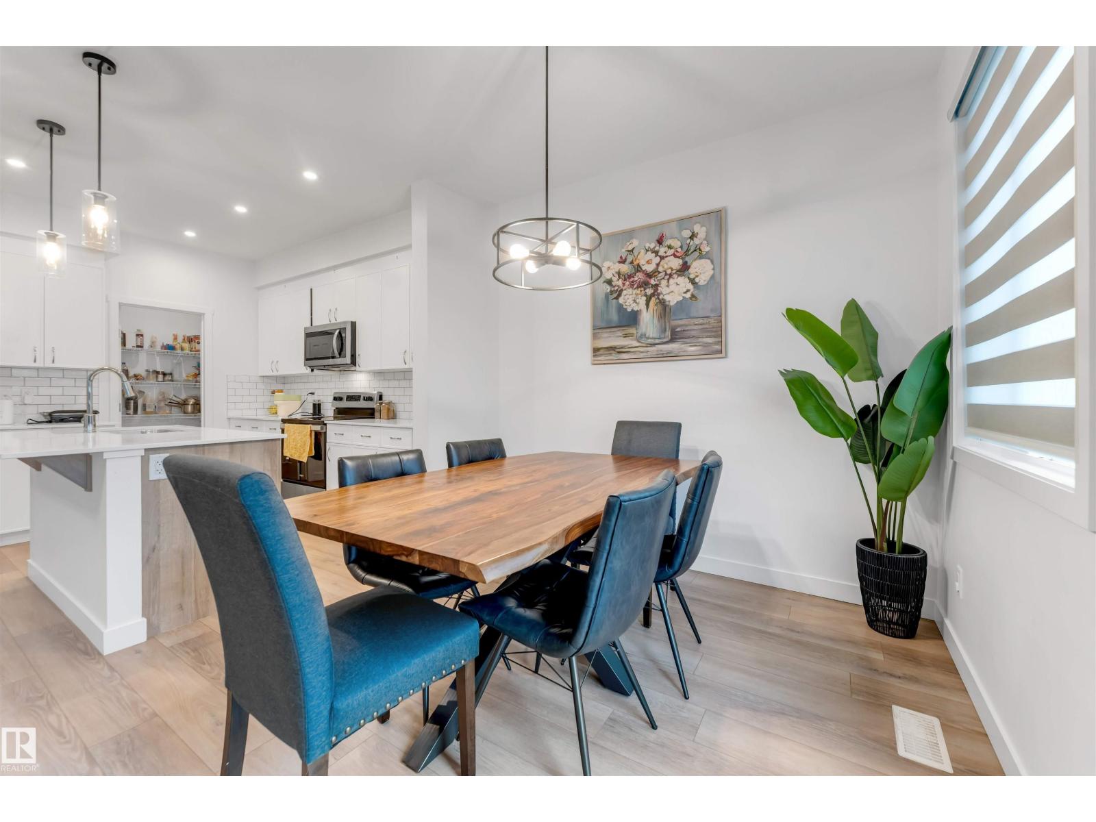 1647 13 ST NW - 15