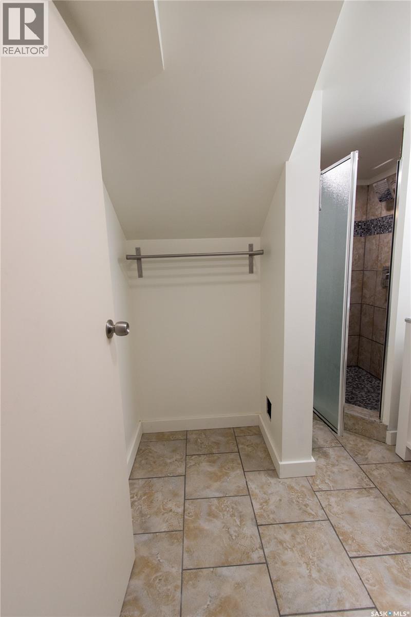 376 6th AVENUE NW - Image 27
