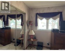 225 Dominion Road, Assiniboia, SK S0H0B0 Photo 16