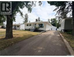 225 Dominion Road, Assiniboia, SK S0H0B0 Photo 44