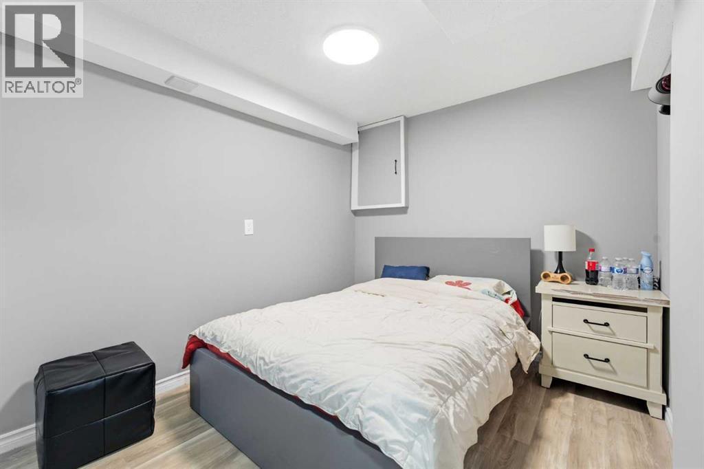 227 Abalone Place NE - 25
