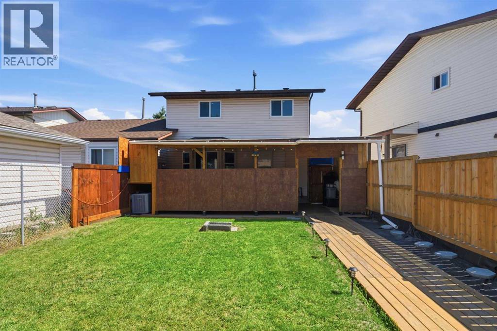227 Abalone Place NE - 30