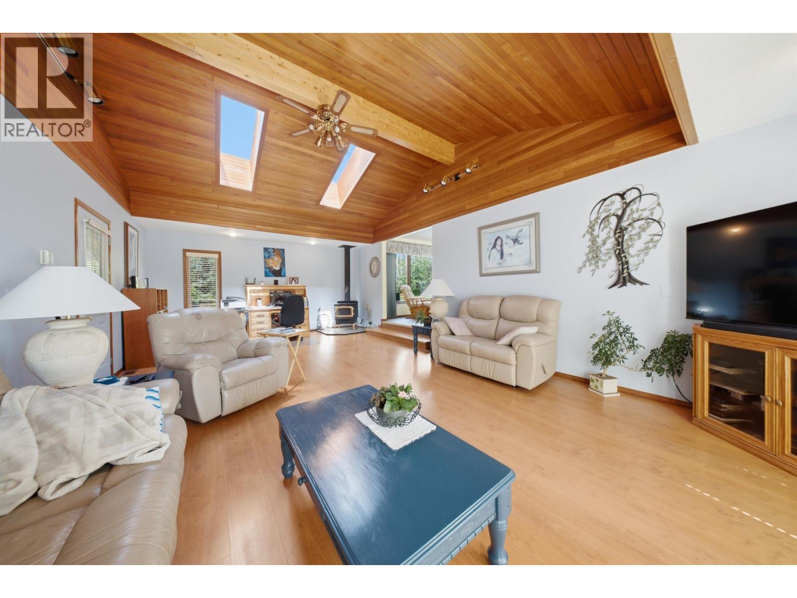 13056 TAMARACK AVENUE - Image 30