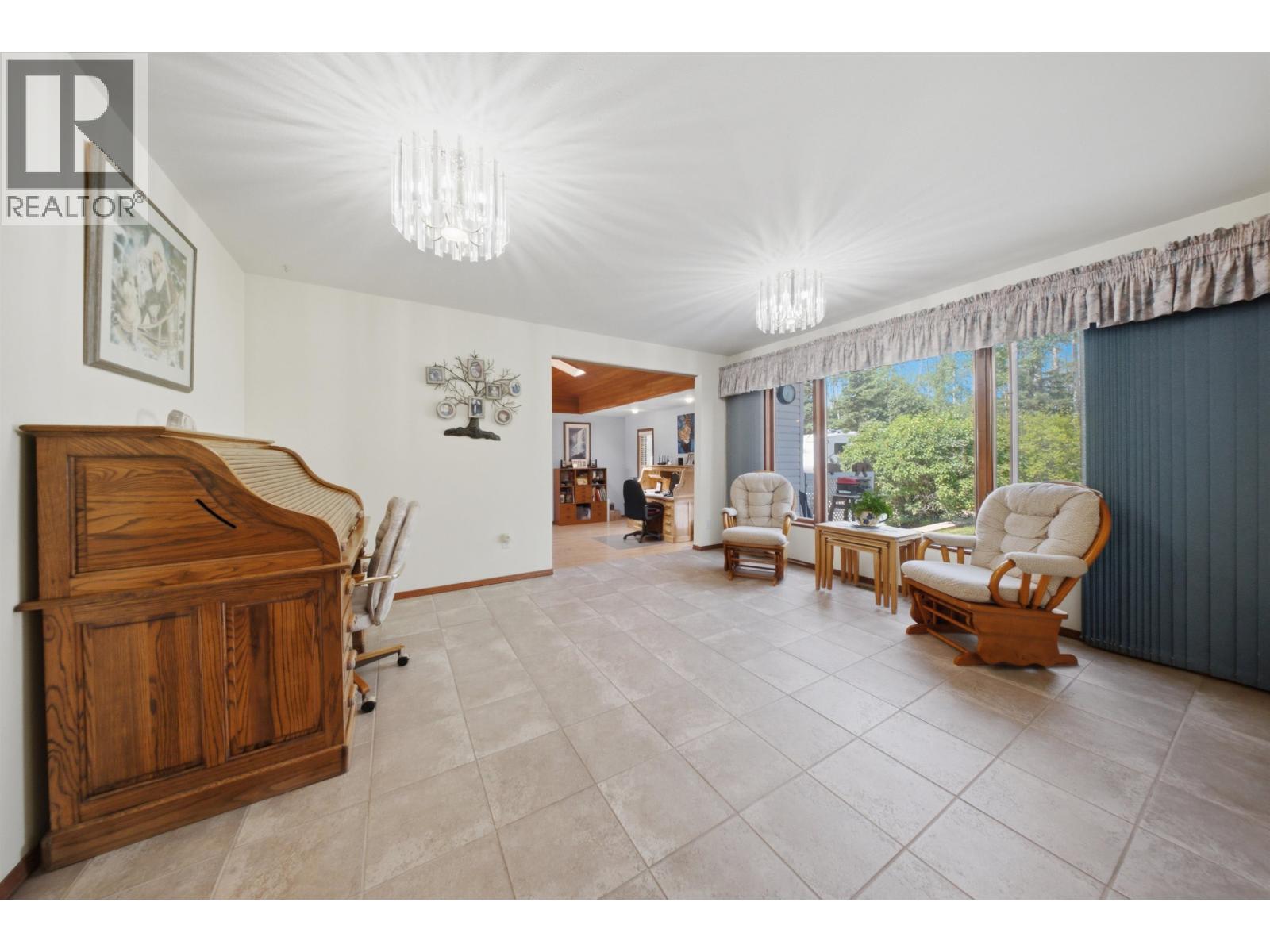 13056 TAMARACK AVENUE - Image 18