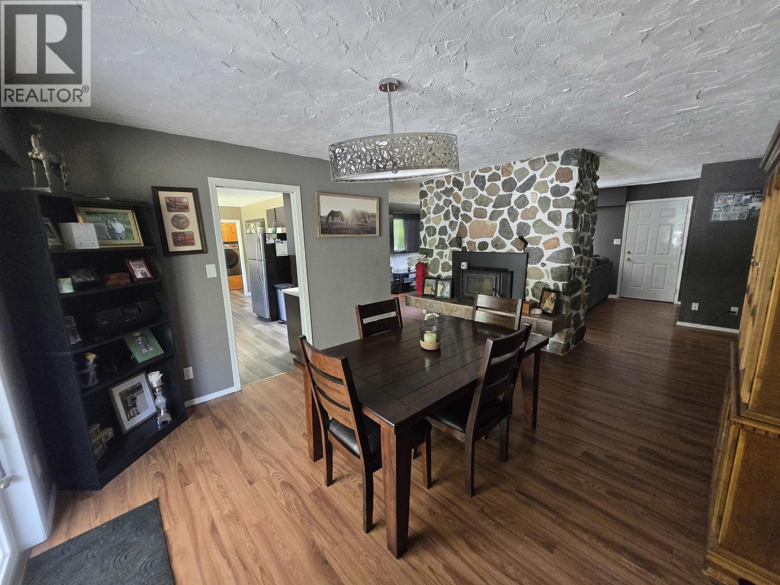 3219 HAYMAN CRESCENT - 11