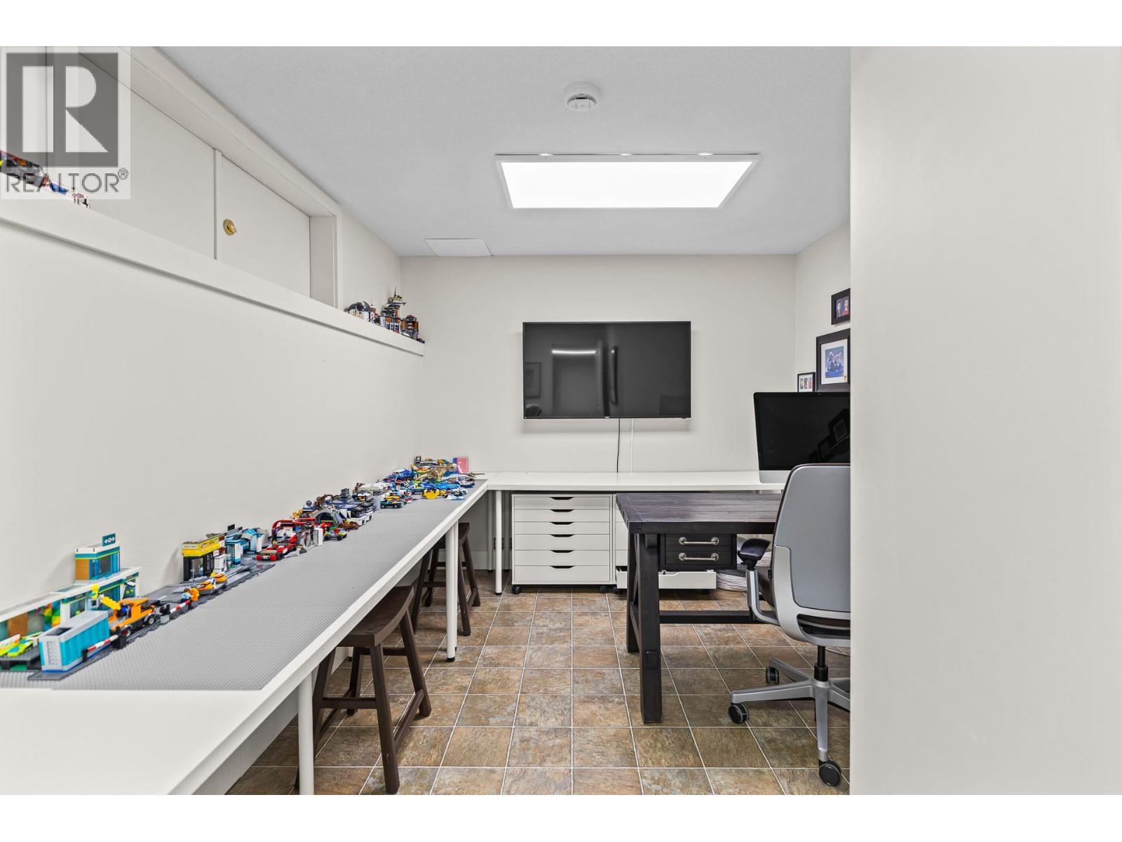 1635 Gregory Road - Image 51