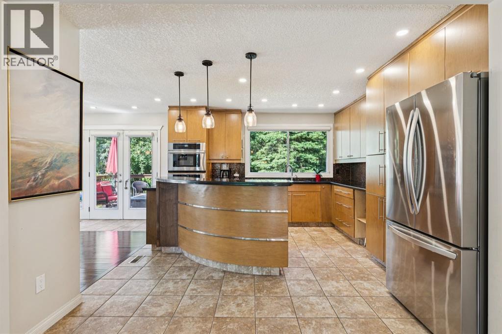 423 Canterbury Place SW, Canyon Meadows, Calgary photo 3