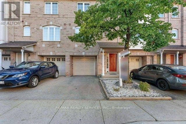#69 80 ACORN PLACE - 1