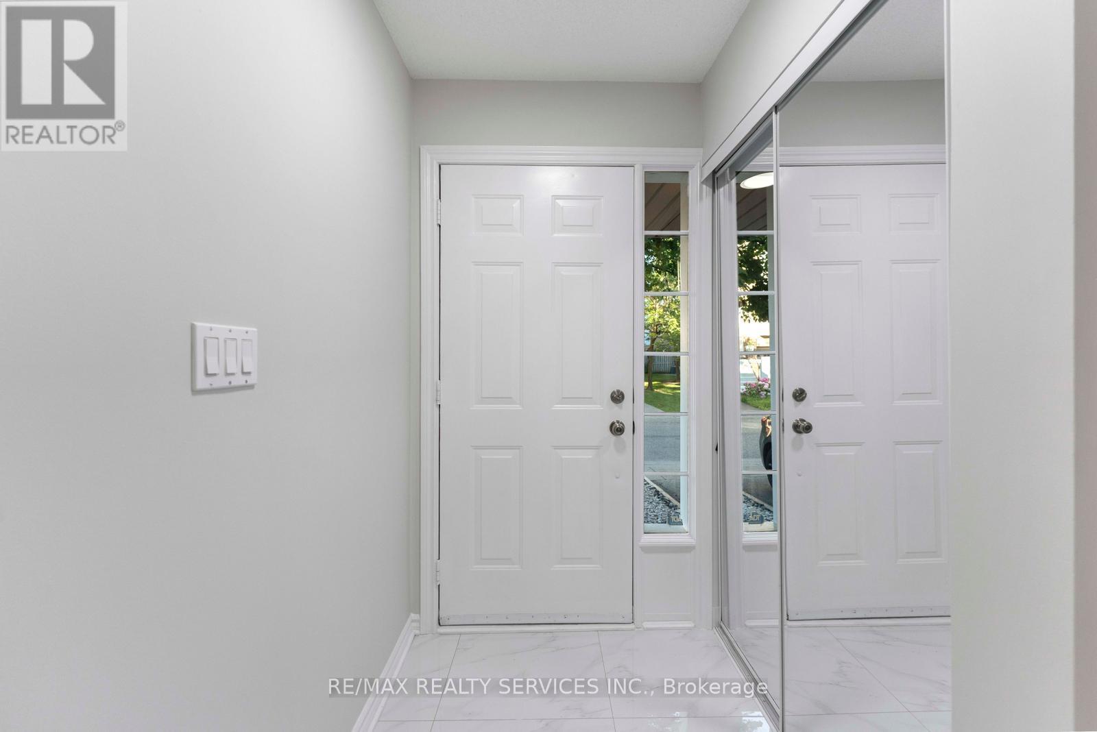 #69 80 ACORN PLACE - 4