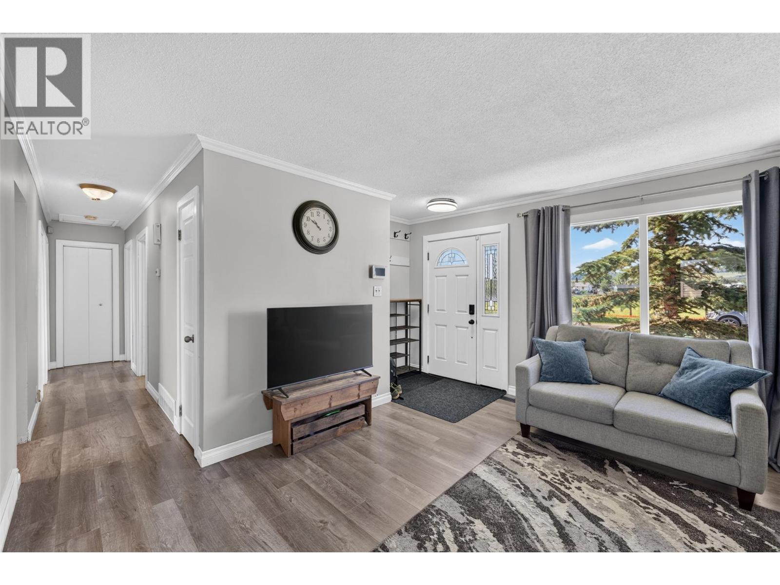 1128 118 Avenue - Image 3