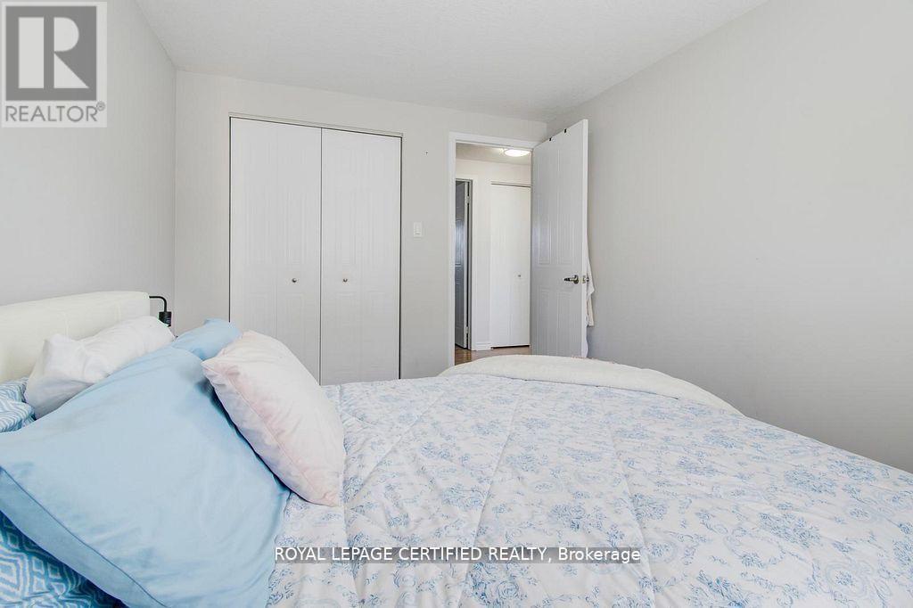 209 BRIARMEADOW DRIVE - 22