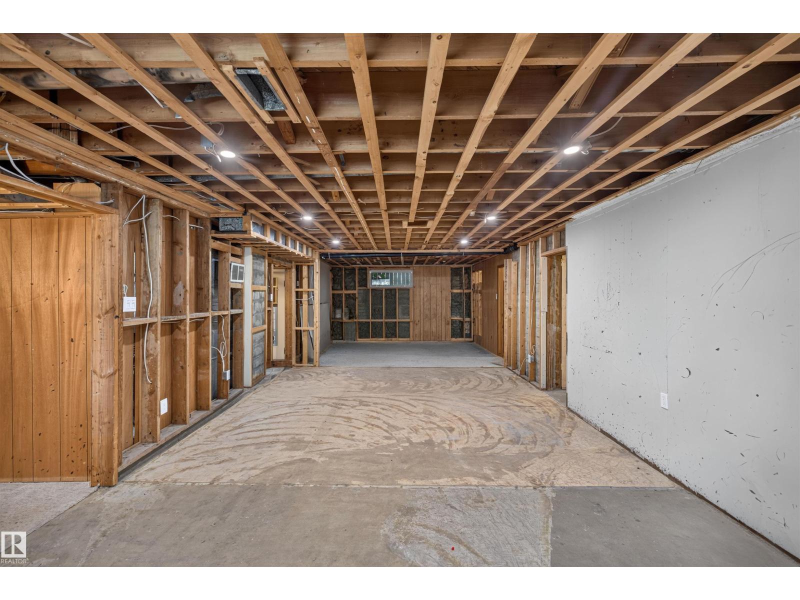 14447 107A AV NW - 30