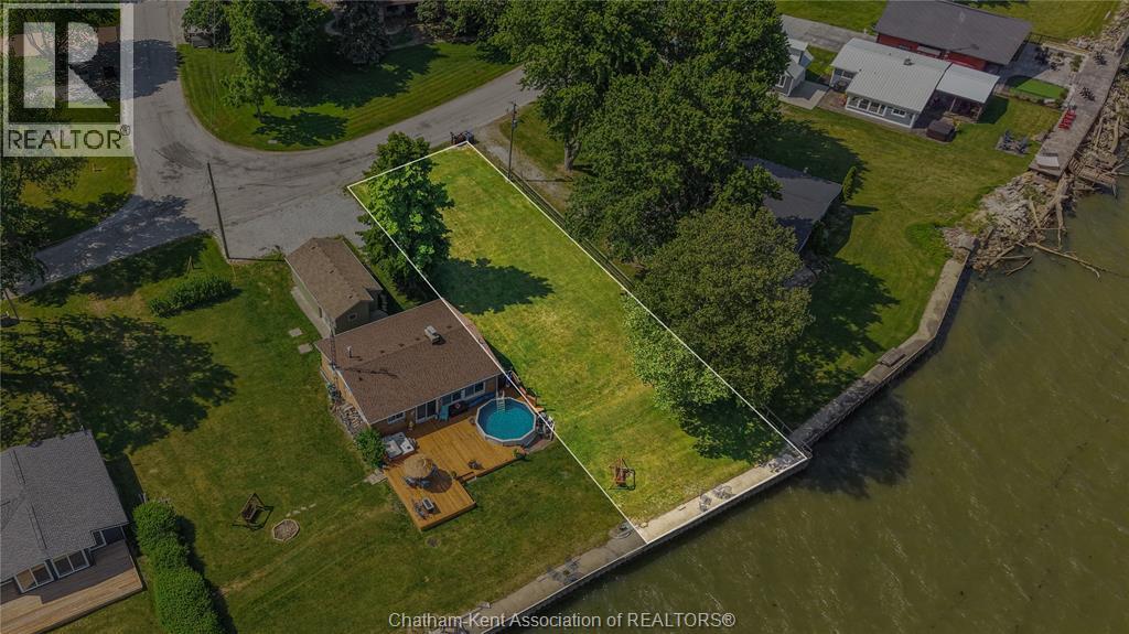 105 ISLAND CRESCENT, Lighthouse Cove — photo 3