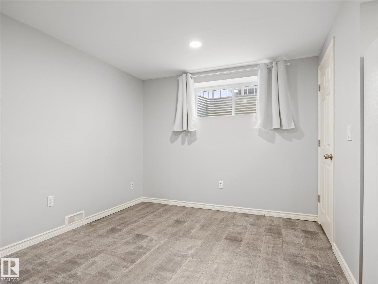 103 SOUTH CREEK WD - Image 35