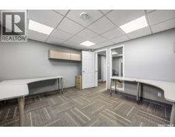 12 2010 7th Avenue, Regina, SK S4R1C2 Photo 8