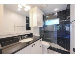 14249 Marine Drive, White Rock, BC V4B1A9 Photo 14
