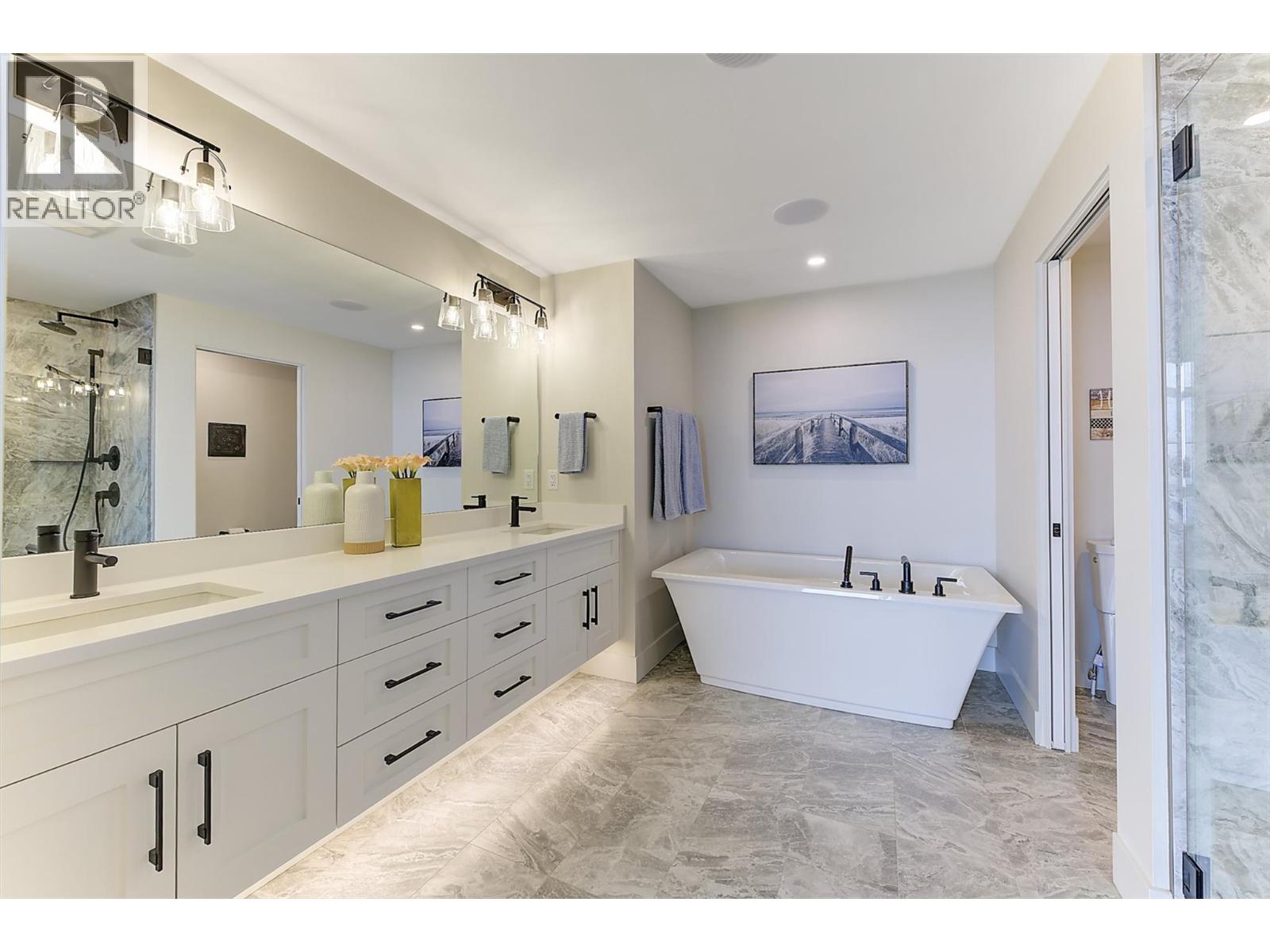 5979 Princess Street, Peachland