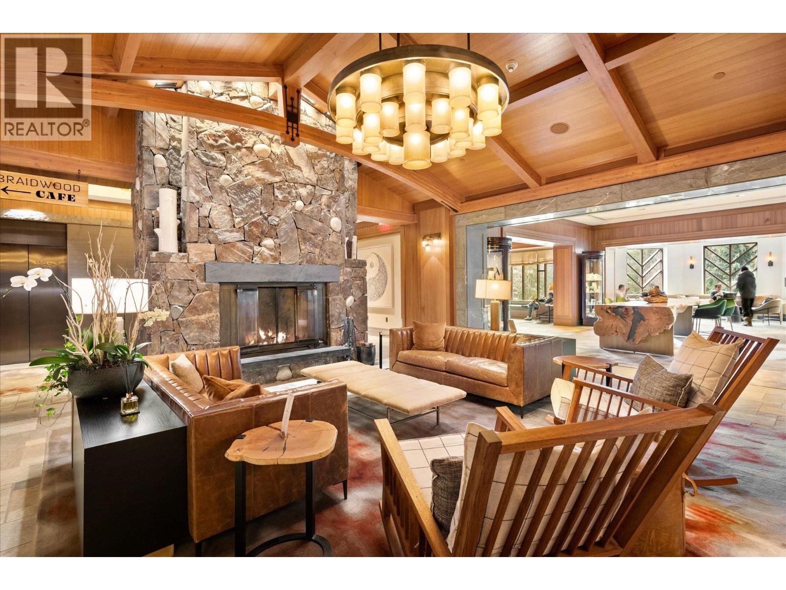 727 4591 BLACKCOMB WAY, Whistler