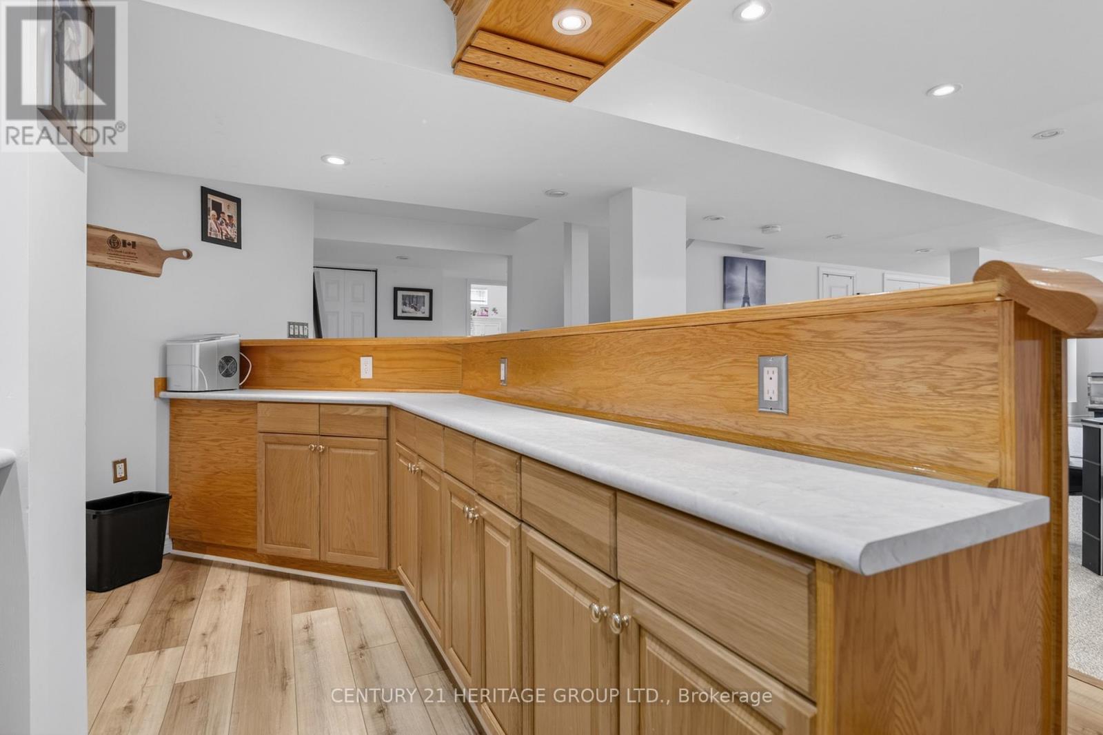 1858 EMERALD COURT - 33