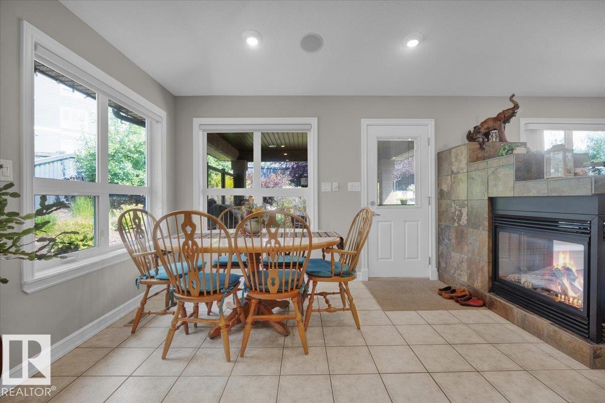 928 Thompson Place NW, Terwillegar Towne — photo 22 of 30: Property photo