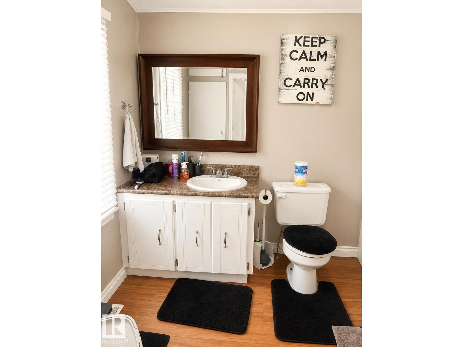 4817 52 ST - Image 12