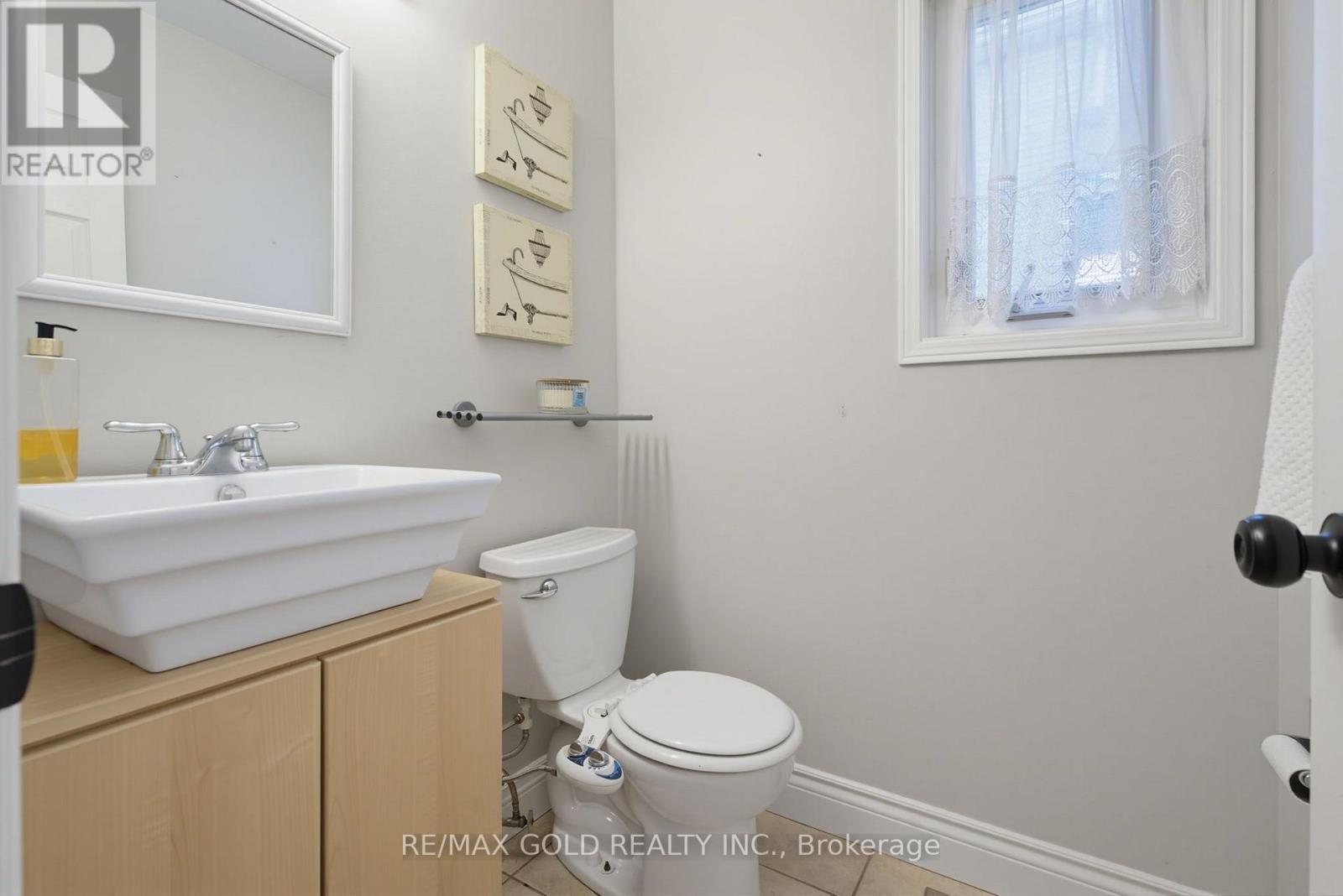 38 SILVERBIRCH PLACE - Image 21