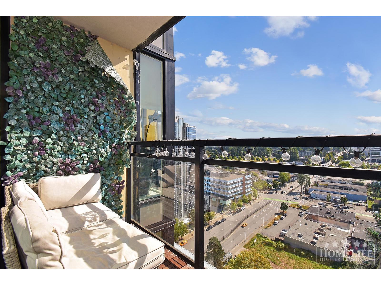 2002 10777 UNIVERSITY DRIVE, Surrey