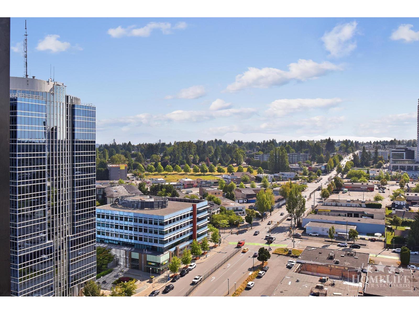2002 10777 UNIVERSITY DRIVE, Surrey