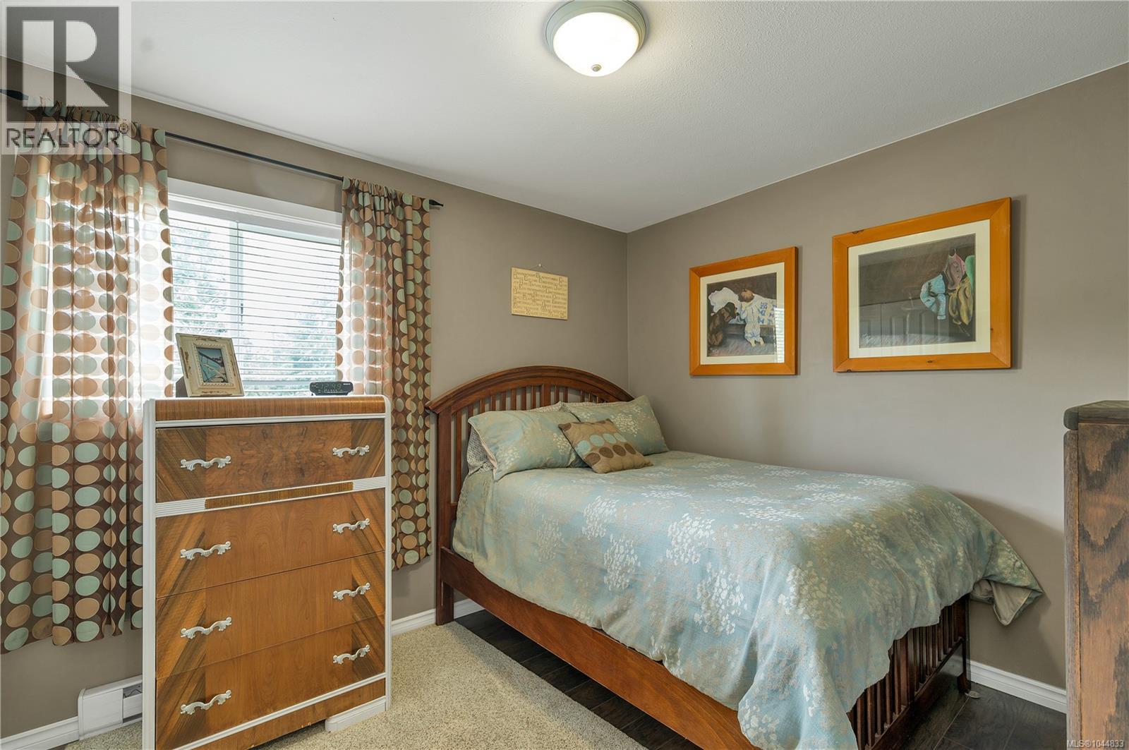 860 NICHOLLS Rd - 21