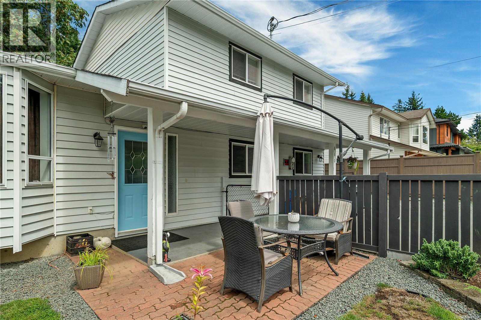 860 NICHOLLS Rd - 33