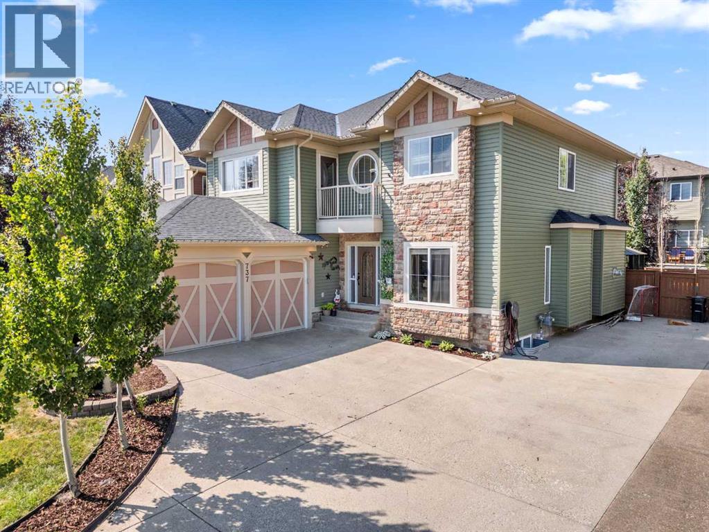 737 Canoe Avenue SW, Canals, Airdrie photo 1