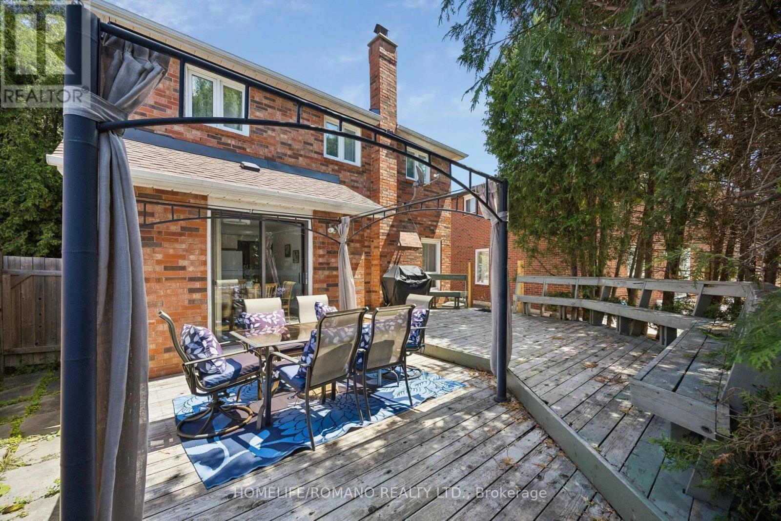 54 LINKS ROAD - 32