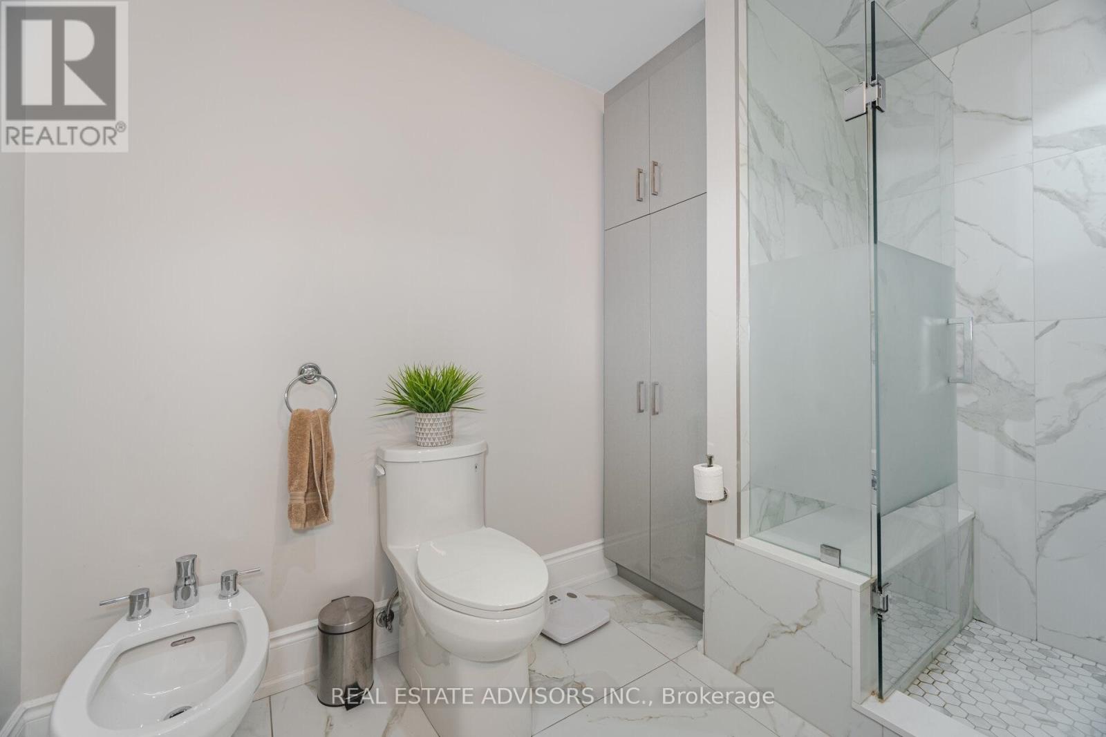 #313 53 WOODBRIDGE AVENUE - 20