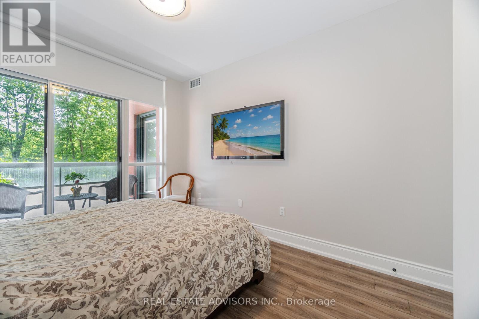 #313 53 WOODBRIDGE AVENUE - 23
