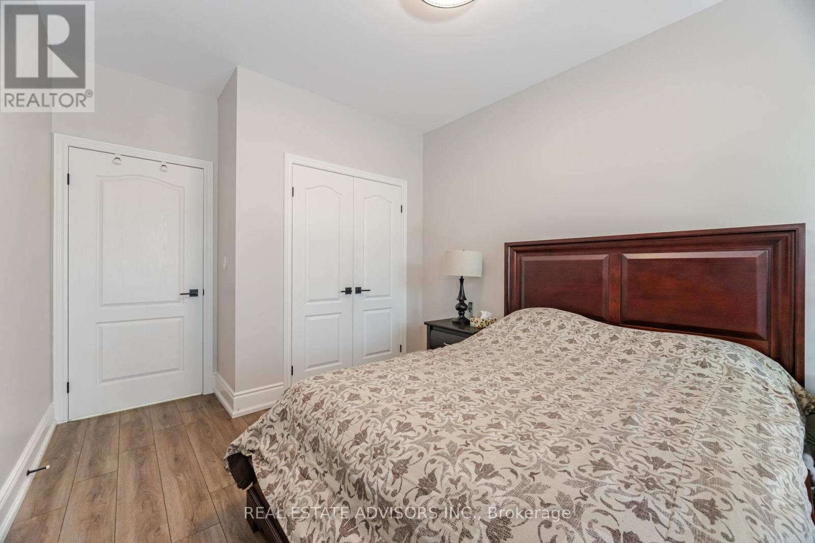 #313 53 WOODBRIDGE AVENUE - 24